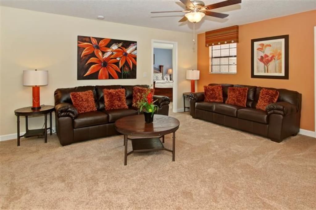 Sweet Home Vacation Rental Homes: 8 Bedrooms Pool Villa Champions Gate #6 (Living Room)