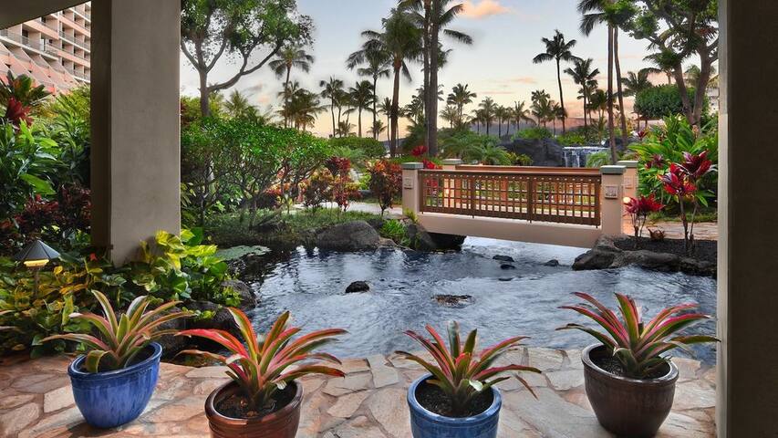 Maui Marriott – Ocean Front 2bd – The best! gallery image 3