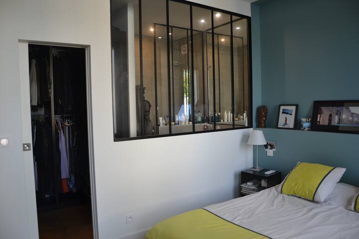 Magnifique et grande maison 160m², piscine, clim gallery image 3