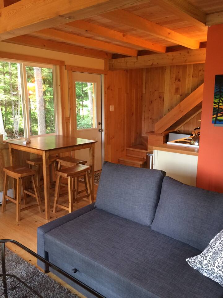 Sunrise Cabin Kaslo Kootenay Lake