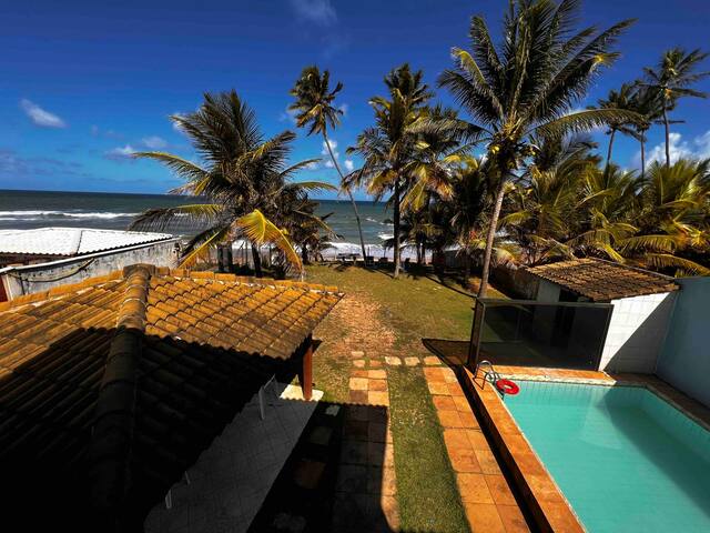 Entire home with 5 bedrooms in Camaçari - A slice of paradise... sun, sea, nature, pool...