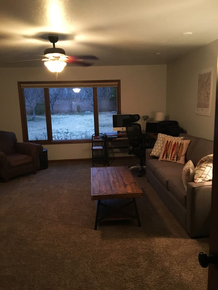 Dnevna soba sa sofom za spavanje