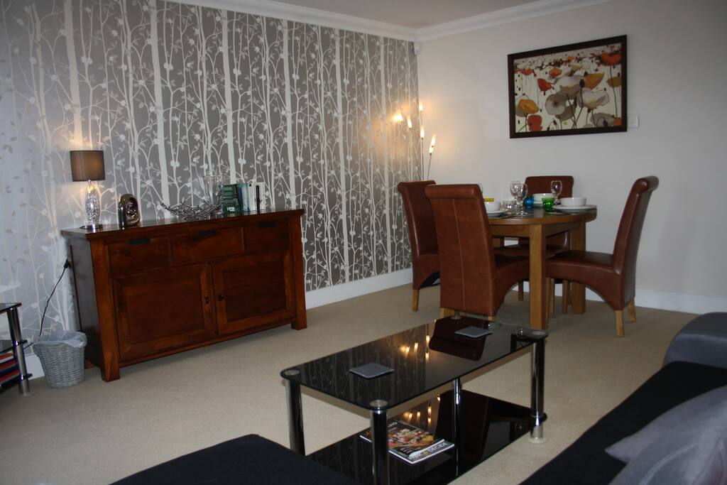 Lounge/Diner