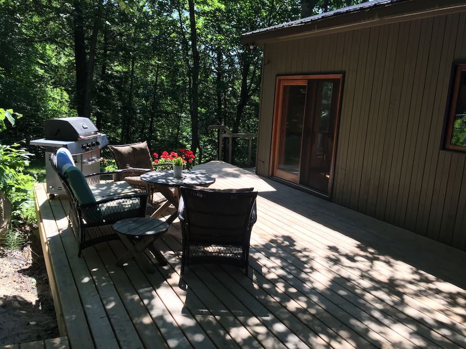 Main deck off back of cottage a brilliant mix of sun & shade throughout the day