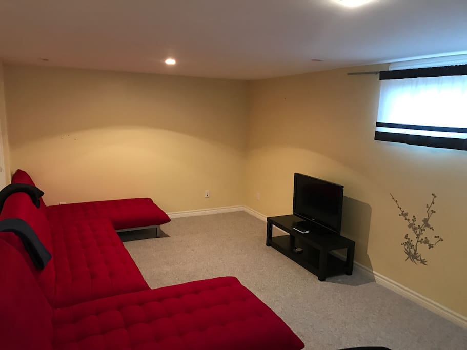 Comfortable and relaxing TV area. Cable will be available 4/5/17