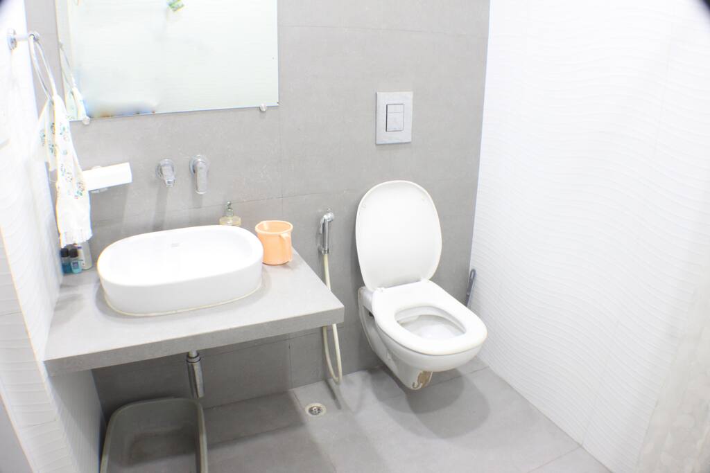 Common Bathroom