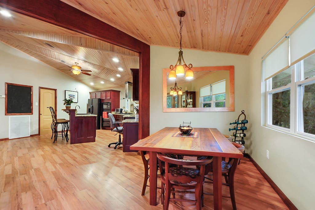 Dining Room/Kitchen