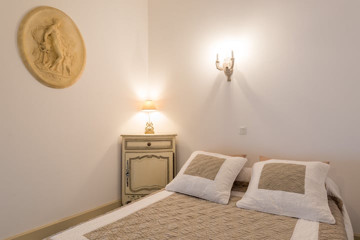 Chumba cha kulala cha pili kwenye ghorofa ya kwanza