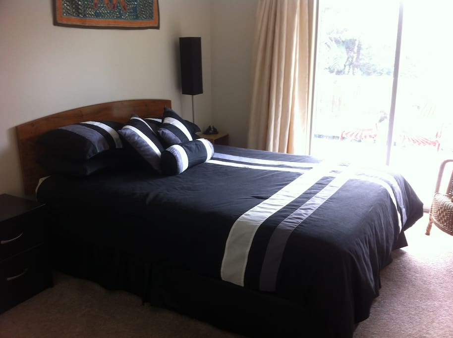light airey room great bush view