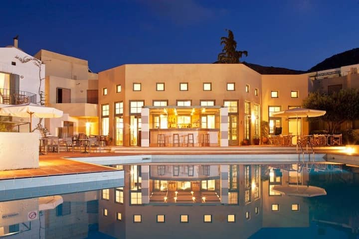 R 118 Fiona Superior Sea View Villa With •Buffet Breakfast And Dinner Included - Koutouloufari