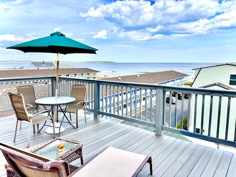 One of a Kind Beach House ~ Roof Deck & Epic Views