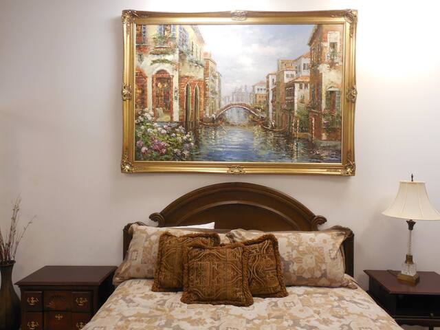 Venetian Suite-Dogwood Springs Lodgings