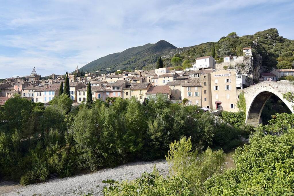 à 5 min à pied du vieux nyons