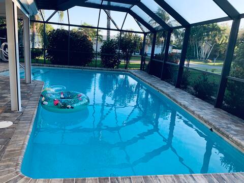 The Dolphin Villa Cape Coral Pool Home Sleeps 8