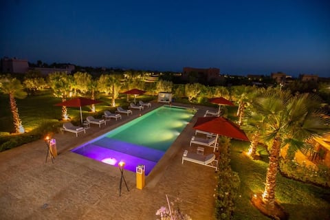 Successful Airbnb property: Luxurious villa. Staff and breakfast included in Oulad Hassoune