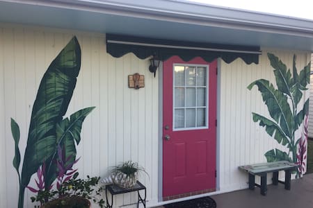 Private Guest Room With Bath