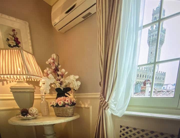 Signoria Suite Elegant - Daily Cleaning Available!