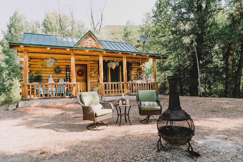 Private Riverfront Cabin-Rated UT’s #1 Airbnb 2021