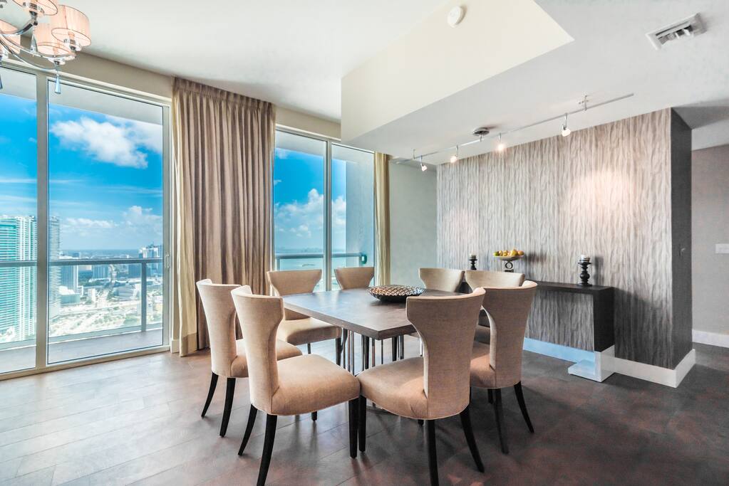 Formal Dinning room