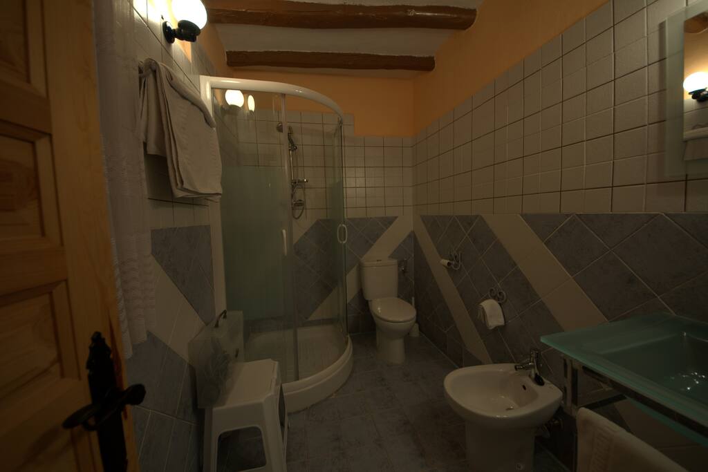 Cuarto de Baño. El Cerezo