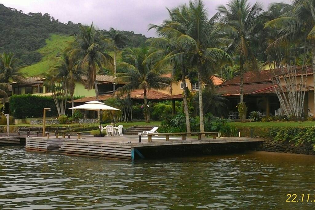 Casa vista do mar