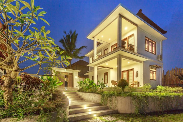 Get Wake Up In Paradise Luxe Villa Large Pool Ubud PNG