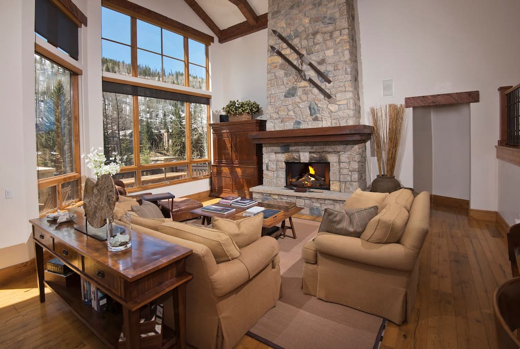 Take a seat in the comfortable living area and warm up in front of the fireplace.
