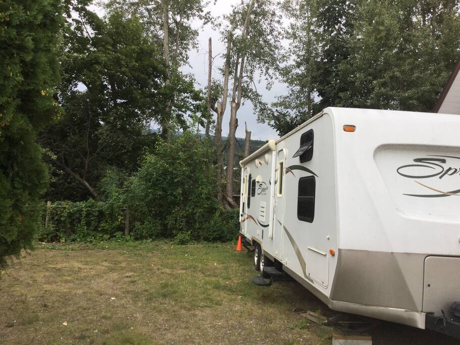 Tranquil setting with level, private yard with the creek running along the backside! Over-the-creek neighbours are more than 100' away and pretty much invisible when trees have leaves! So, not a good set-up for lookie-Lou spy-types...