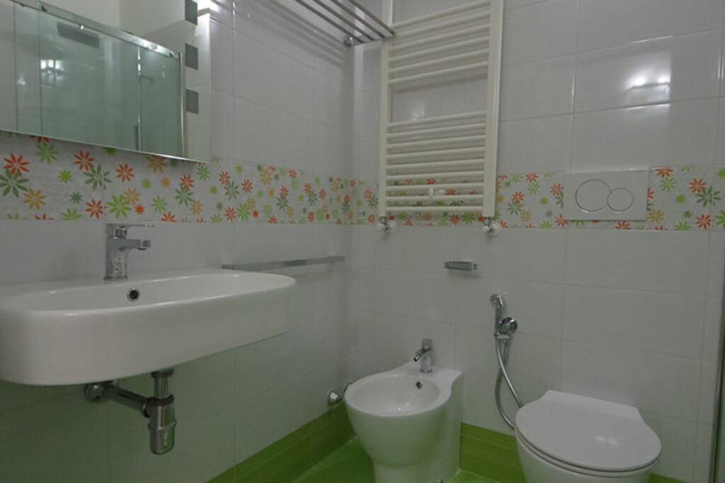 Green Room Bathroom