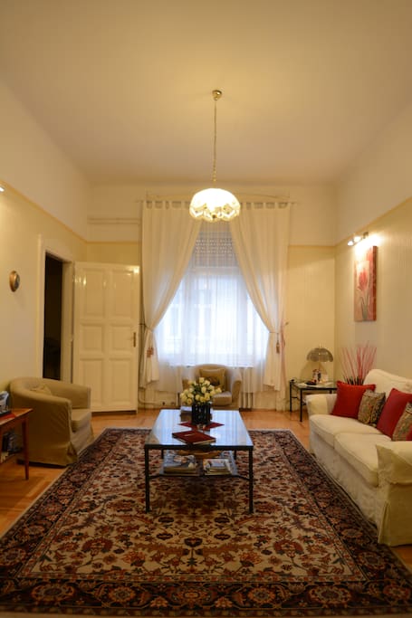 Living Room - (Photo Mark Wheeler)