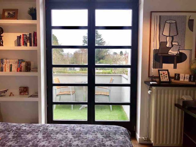 Room Nr 4, kamer met privé badkamer en terras