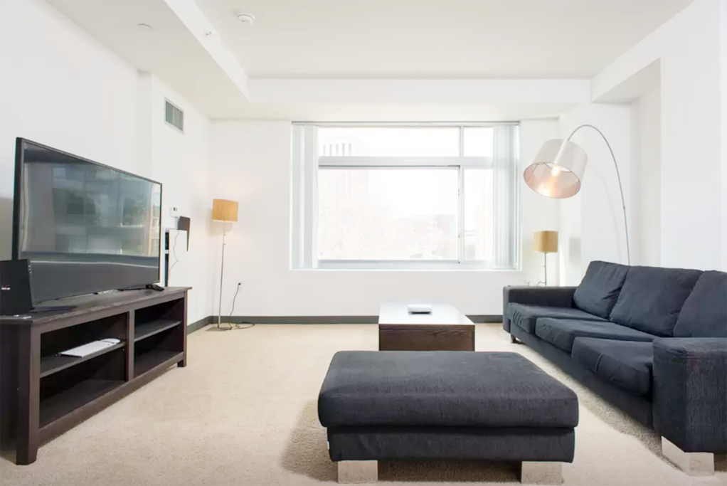 Living and dining area that connected with an open kitchen.