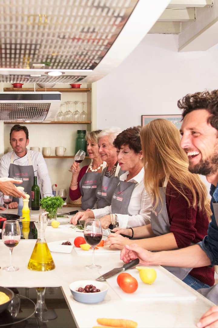 Aprende Los Trucos Caseros De La Cocina Espanola Airbnb