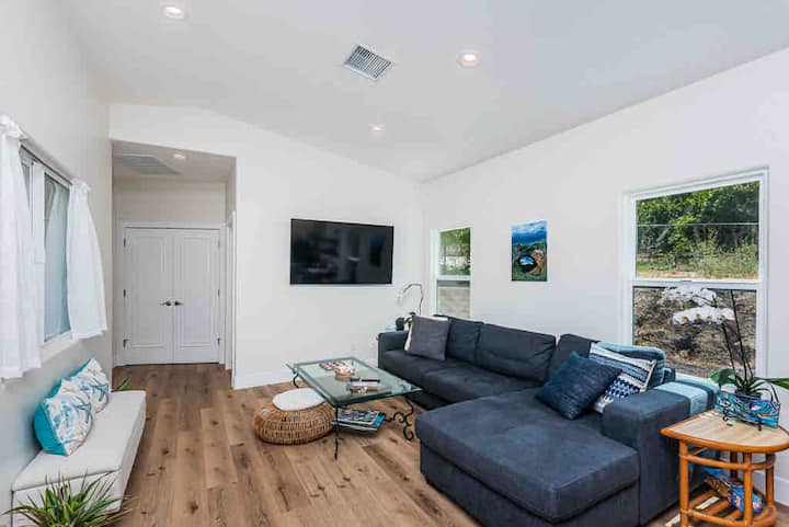 Sugarbaby 
3bed/2bath, Outdoor Space - San Marcos, CA