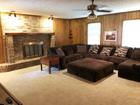 Successful Airbnb property: Stone Mtn Quiet Peaceful Home in Great N'hood in Mountain Park