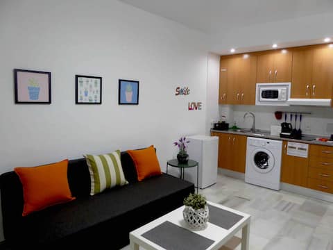 Top Airbnb: central entire apartment, ideal for couples en La Trinidad (Centro)