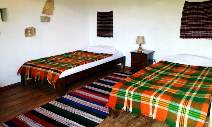 Room In The Stone Build House