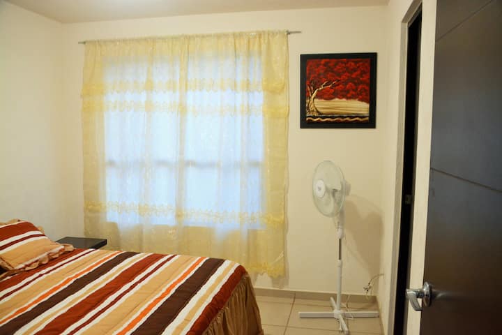 Cama matrimonial, vestido, recamara dise