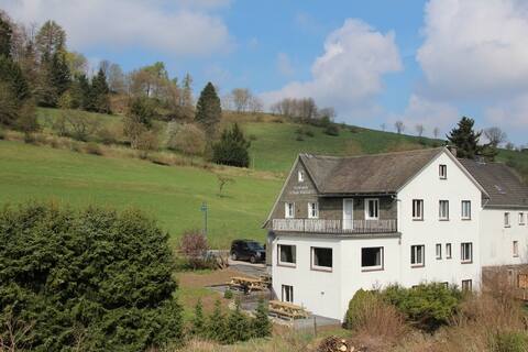 Luxury Group accommodation 22p ski/hiking/biking
