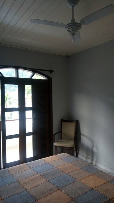QUARTO CASAL