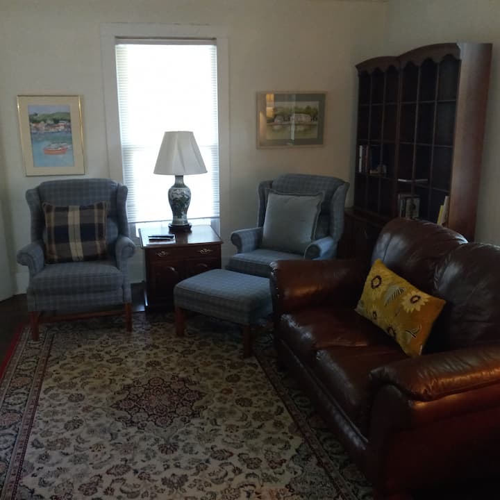 3 Bedroom Brick Bungalow In Downtown Columbia, Mo - Columbia, MO