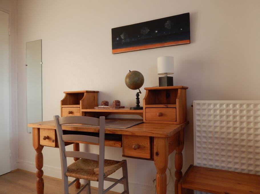 The desk