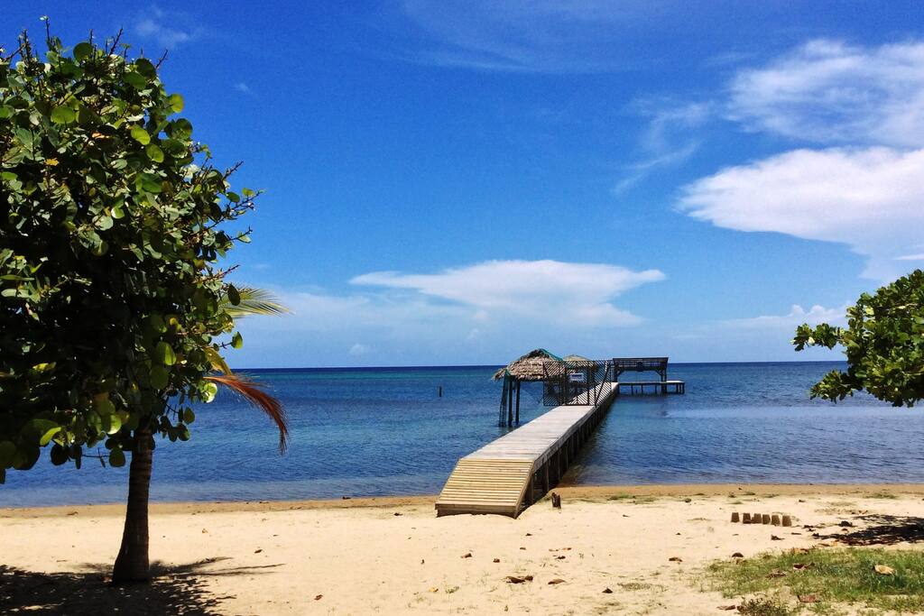 The dock at Sundancer Cabanas