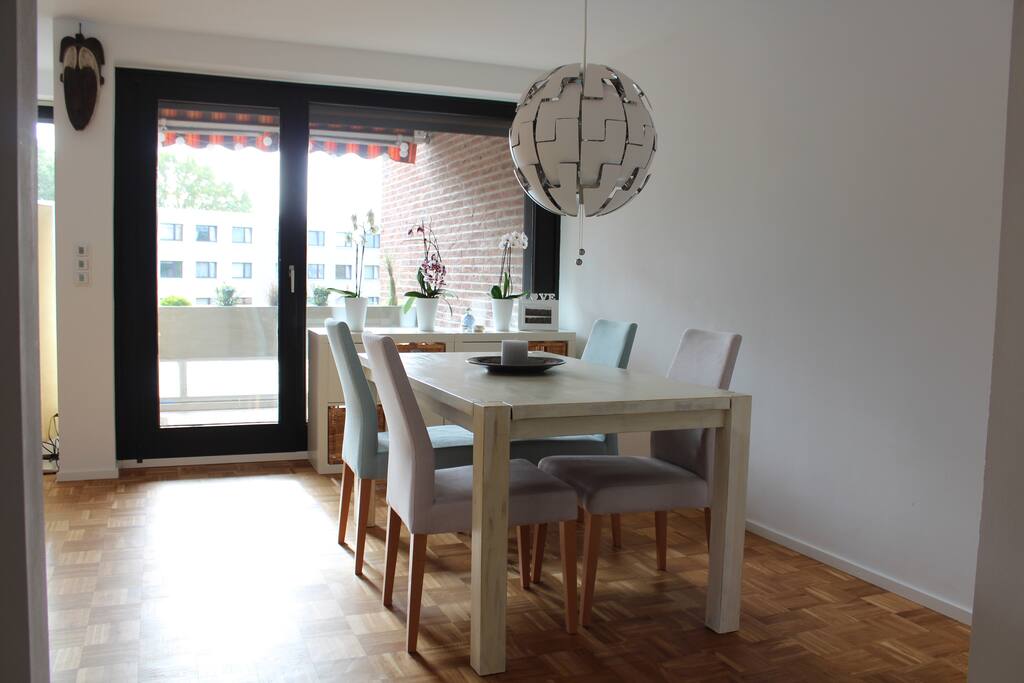 Wohnzimmer / Living room
