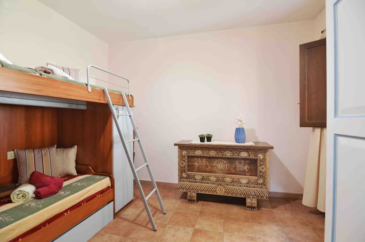 غرفة النوم 2