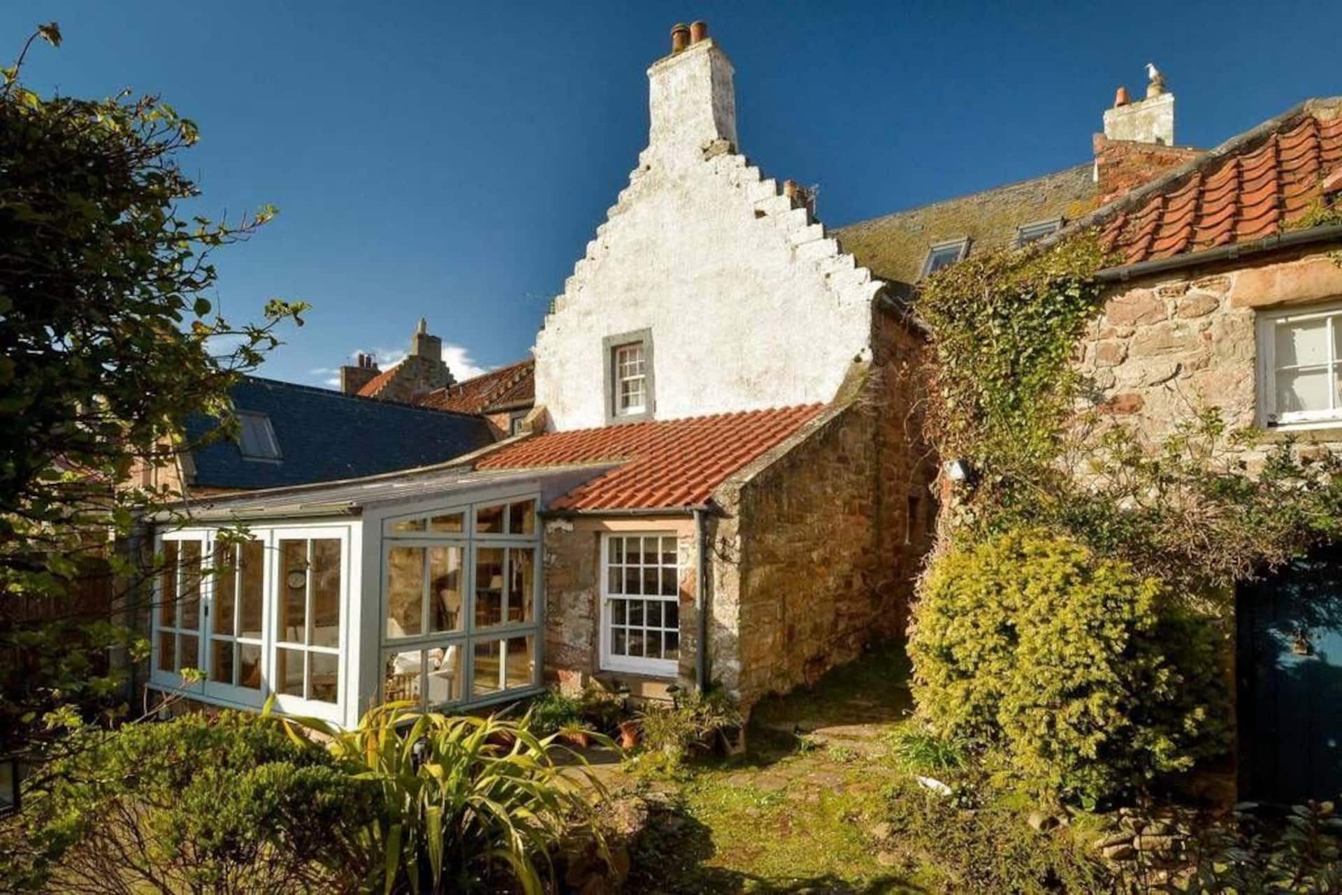 Pet-Friendly 3-Bedroom Coastal Home in Crail Near Harbour, Sea Views & Walks on Fife Coastal Path — photo 3