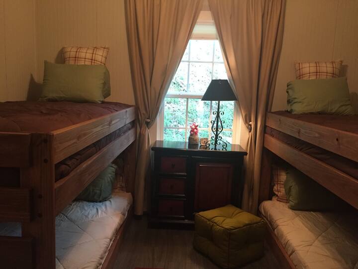 Albertville Vacation Rentals & Homes Alabama, United States Airbnb