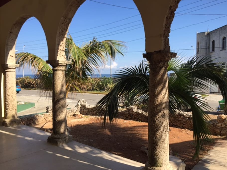 A beautiful veranda overlooking the Malecon