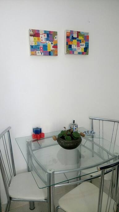 Mesa de jantar para 4 pessoas