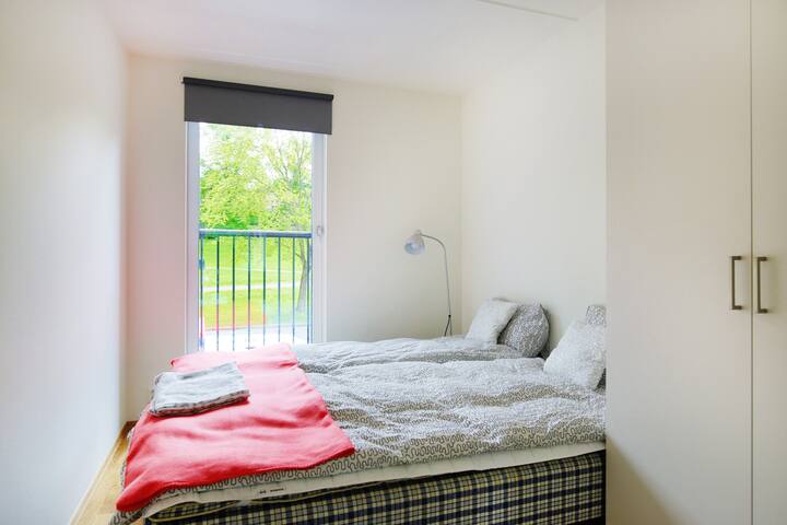 Lovely 3-rooms apartment, huge terrace, central gallery image 4